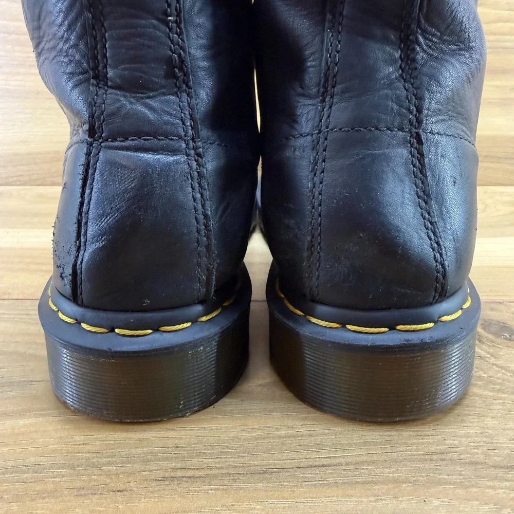Dr Martens Combat Boots Mens 9 Black Leather Grunge Punk Y2K Lace Up 1460 Casual